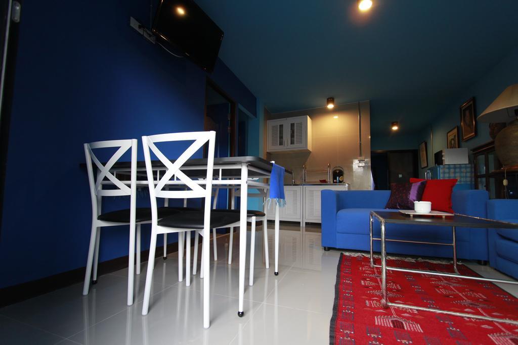Chez Pom Hotel Chiang Mai Bagian luar foto