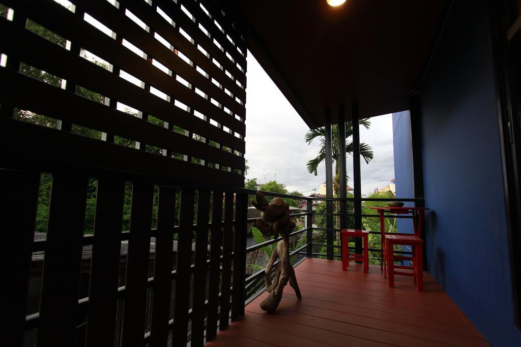 Chez Pom Hotel Chiang Mai Bagian luar foto