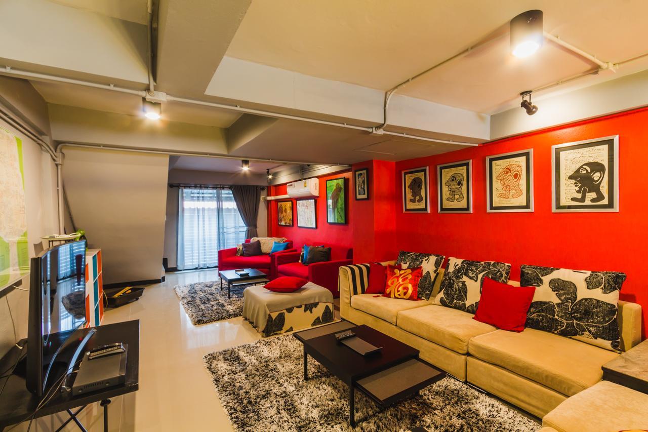 Chez Pom Hotel Chiang Mai Bagian luar foto